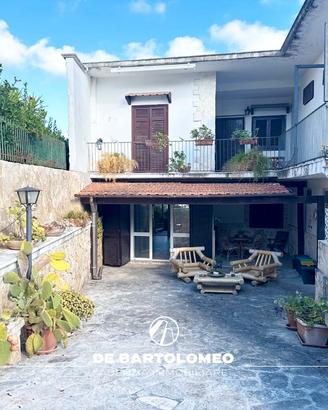 Leporano Marina (TA) - Villa in Viale Lido Gandoli