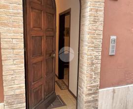 MONOLOCALE A FANO