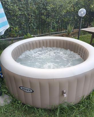 piscina intex idromassaggio  (riscaldabile)