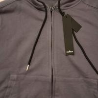 Felpa Stone con cappuccio