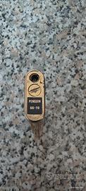 Penguin Deluxe Lighter SS 70