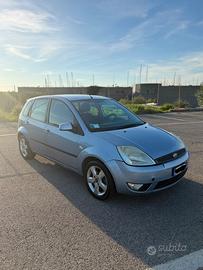 Ford Fiesta 1.2 16V 5p. Ghia