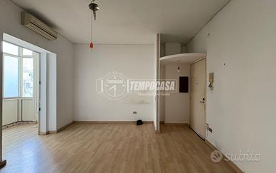 Monolocale Piazza Enrico De Leva