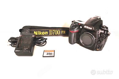 Reflex Nikon D700 Full Frame ( Molto Buona)