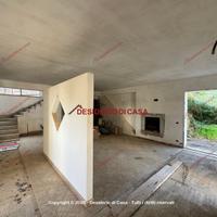 Casa, Santo Stefano di Camastra.