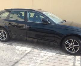 AUDI A4 4ª serie - 2011