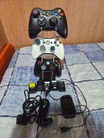 3 Controller Xbox 360 originali + accessori