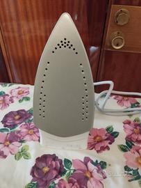 Tavola e ferro da stiro nuovi mai usati