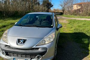 Peugeot 207 1.4 HDi Diesel  - 1500€