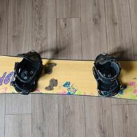 Tavola 155 da snowboard Hostile Con Attacchi
