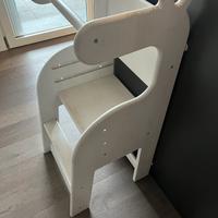 Torre  di apprendimento stile Montessori bianca