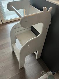 Torre  di apprendimento stile Montessori bianca