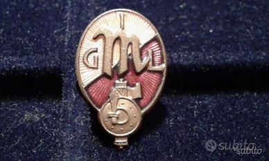 Distintivo Fascista GIL Mussolini I tipo 1938/40