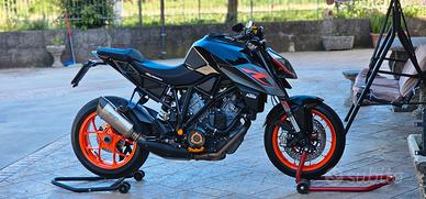 KTM SUPERDUKE 1290