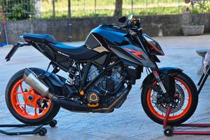 KTM SUPERDUKE 1290