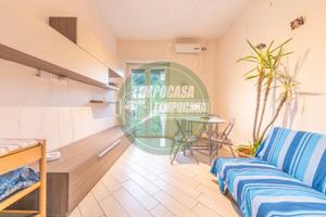 TRILOCALE COMPLETAMENTE RISTRUTTURATO IN ZONA CENT