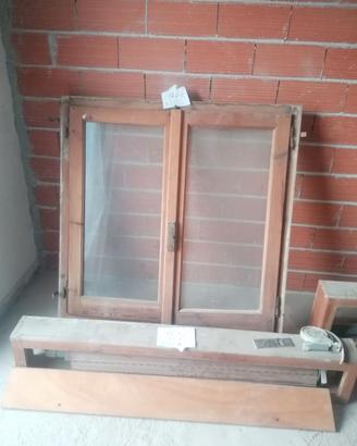 Finestra legno completa
