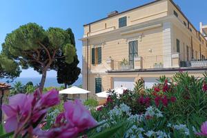3 LOCALI A SANREMO