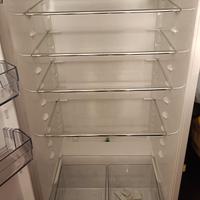  Frigorifero  incasso  AEG