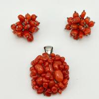 Set orecchini e ciondolo corallo