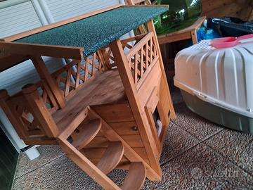casetta in legno per gatti