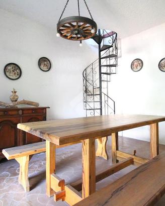 CASA SEMINDIPENDENTE A STRONCONE