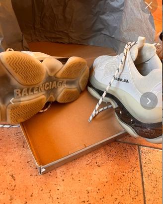 Balenciaga triple s