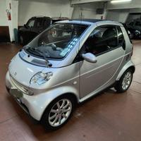 Smart fortwo passion cabrio 700 leggi testo