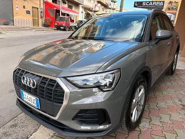 Audi Q3 35 TDI S tronic Business