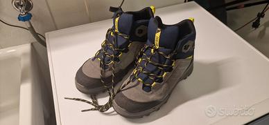 Scarpe trekking n.36 Quechua