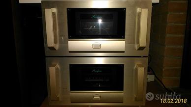 Accuphase M-8000 coppia finali monofonici