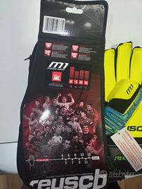 Guanti da portiere tg.8 Reusch