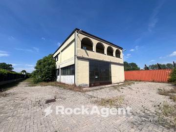 CAPANNONE A COSTA DE' NOBILI