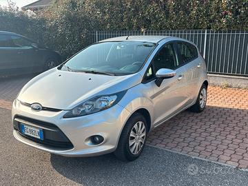 Ford fiesta 1.2 82cv Benzina 2011 5 porte