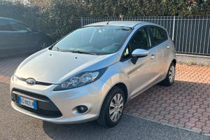 Ford fiesta 1.2 82cv Benzina 2011 5 porte