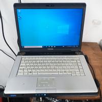 PC Toshiba satellite lavoro retrogaming musica 