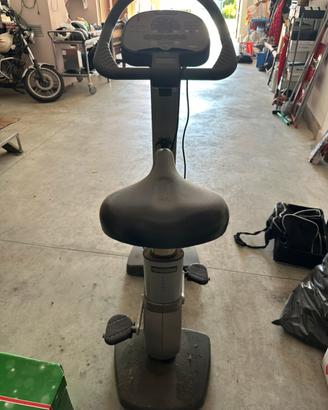cyclette technogym