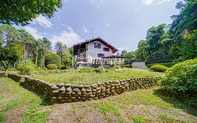 BORGO TICINO - VILLA INDIPENDENTE CON TAVERNA E AM
