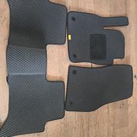 tappetini touran dal 2016 in poi