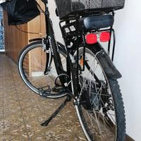 Bicicletta elettrica city bike