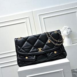 Borsa tote trapuntata Chanel 25K con patta