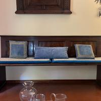 Panca in legno massello con cuscini