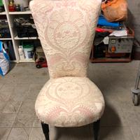 Poltroncina d'epoca restaurata