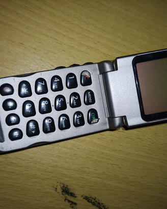 Telefono vintage Samsung per pezzi di ricambio