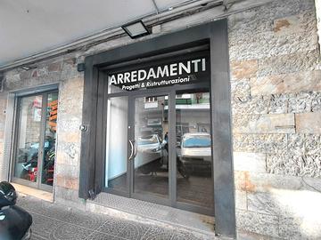 Vomero- locale commerciale su due livelli