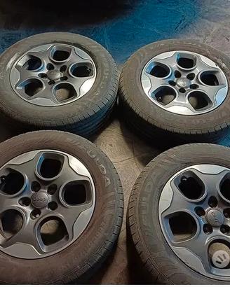 4 cerchi lega 16 jeep Renegade più sensori