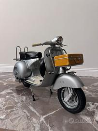 Vespa modello originale 1:3 da collezione