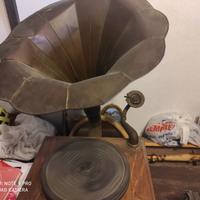 giradischi con trombone 