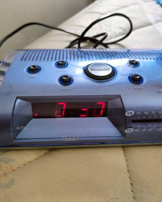 radio sveglia in buone condizioni 