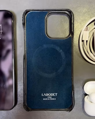 iPhone 16ProMax512GB + AirPodsPro2 + cover Labodét